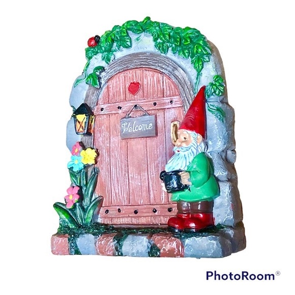 🌸 FARMHOUSE CERAMIC GARDEN FIGURINE 🌸 - Picture 3 of 4